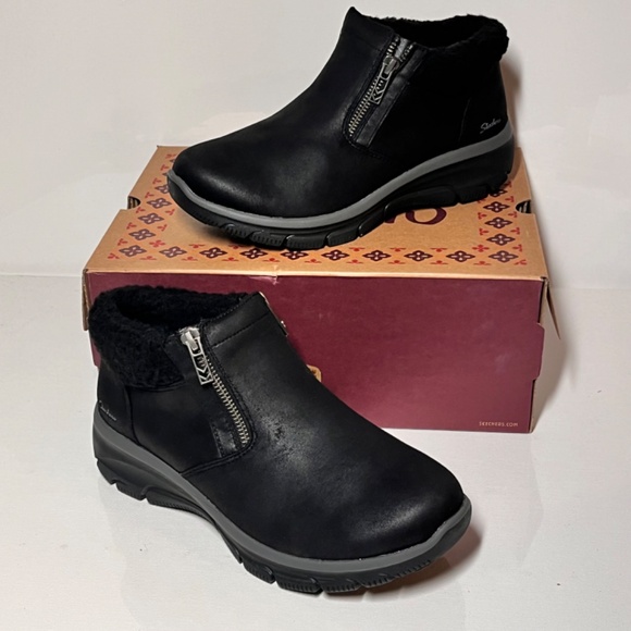 Skechers Easy Going Social Mode Water Repellent Vegan Ankle Boots - Picture 4 of 6